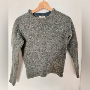 Simons Classic Gray 100% lambswool Crewneck Sweater